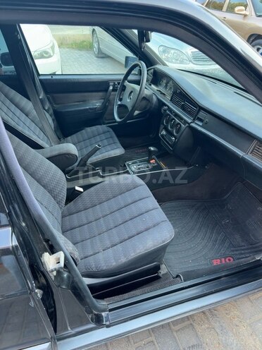 Mercedes E 200 1990, 247,000 km - 2.0 l - Sumqayıt