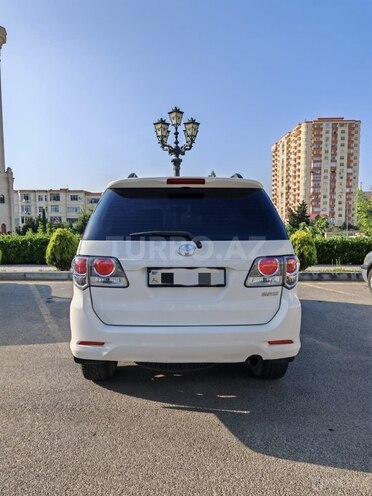 Toyota Fortuner 2011, 231,000 km - 2.7 l - Bakı