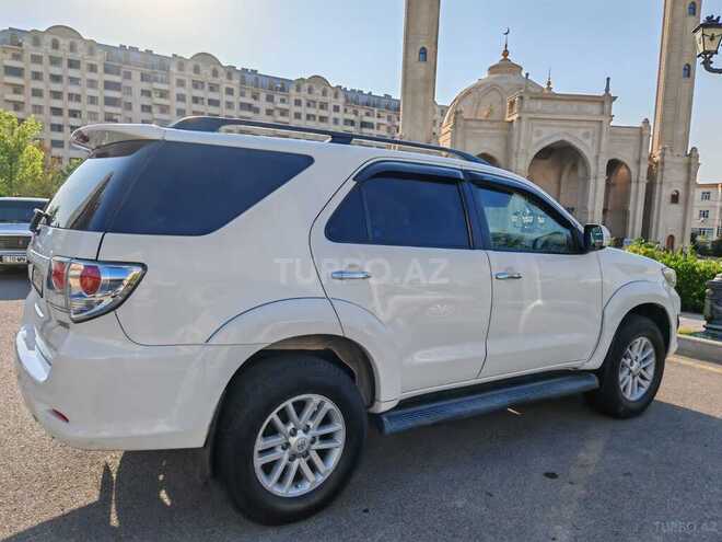 Toyota Fortuner 2011, 231,000 km - 2.7 l - Bakı
