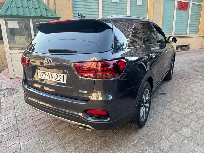 Kia Sorento-4