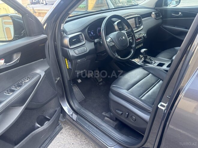 Kia Sorento-10