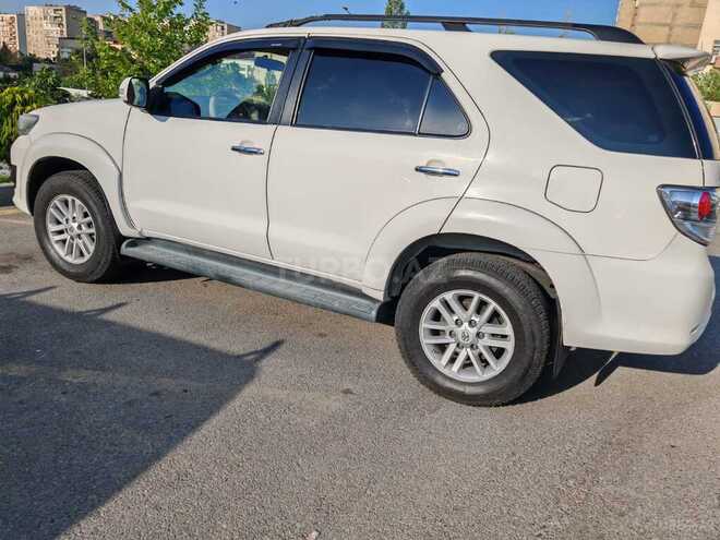 Toyota Fortuner 2011, 231,000 km - 2.7 l - Bakı