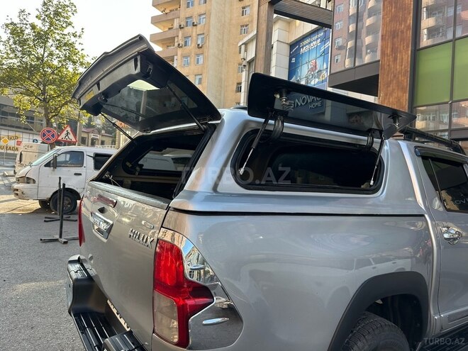 Toyota Hilux 2016, 176,000 km - 2.4 l - Bakı
