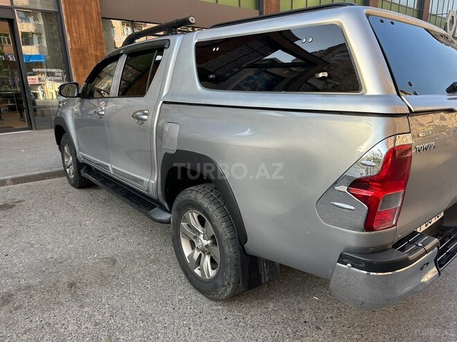 Toyota Hilux 2016, 176,000 km - 2.4 l - Bakı