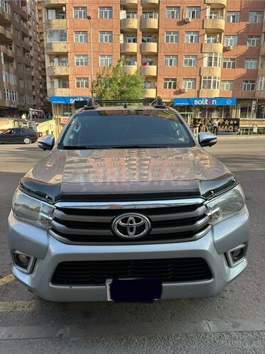 Toyota Hilux 2016, 176,000 km - 2.4 l - Bakı