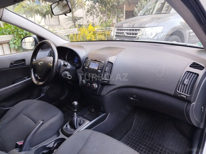 Hyundai i30 2009, 298,034 km - 1.6 l - Bakı