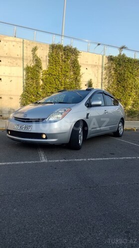 Toyota Prius-5