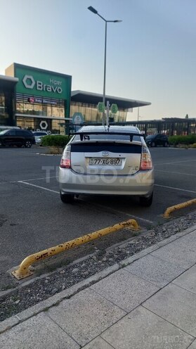 Toyota Prius-2