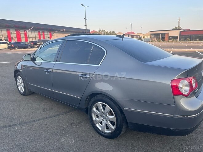 Volkswagen Passat 2005, 258,000 km - 2.0 l - Bakı