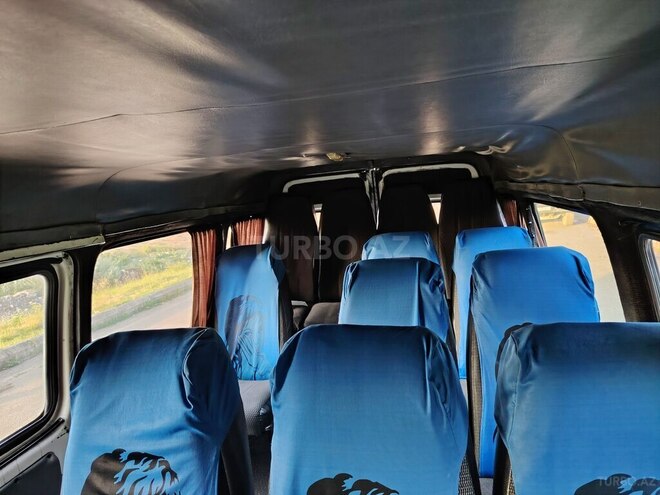 Ford Transit-4