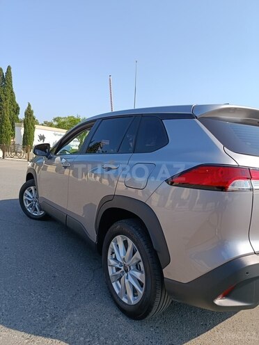 Toyota Corolla Cross 2024, 11,000 km - 2.0 л - Bakı