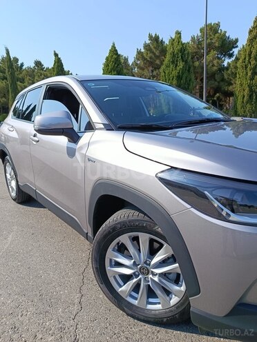 Toyota Corolla Cross 2024, 11,000 km - 2.0 л - Bakı
