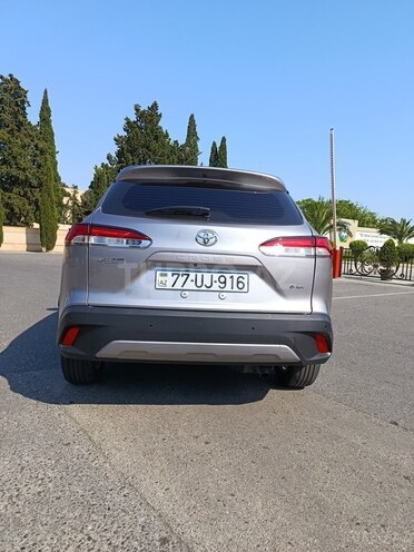 Toyota Corolla Cross 2024, 11,000 km - 2.0 л - Bakı