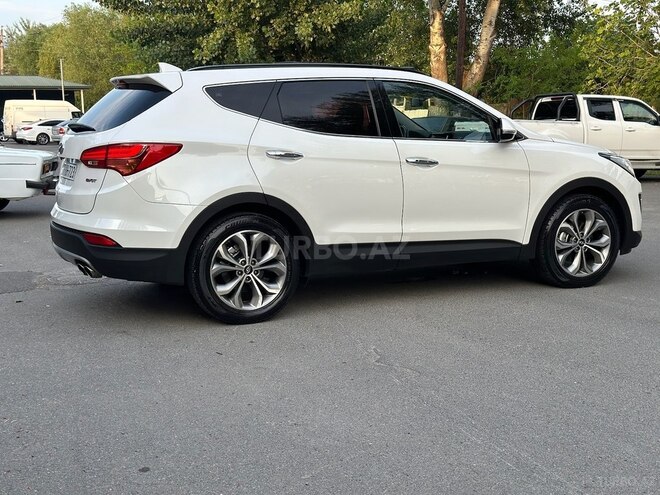 Hyundai Santa Fe-4