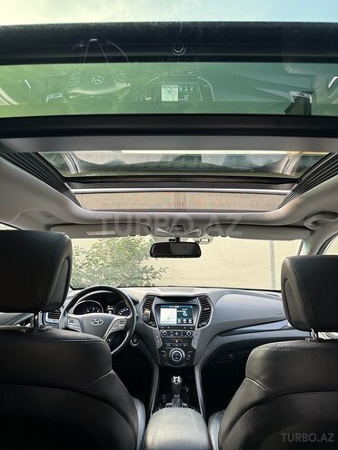 Hyundai Santa Fe-13