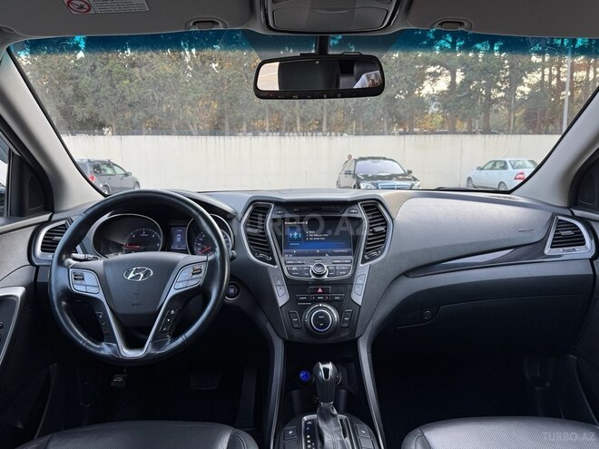 Hyundai Santa Fe-15