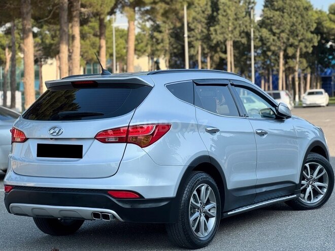 Hyundai Santa Fe-10
