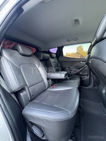 Hyundai Santa Fe-16