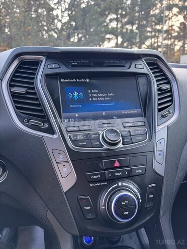 Hyundai Santa Fe-17