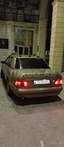 Mercedes E 200 d 1990, 400,000 km - 2.0 л - Bakı