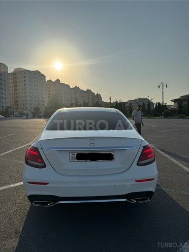 Mercedes E 220 d 2018, 111,428 km - 2.0 л - Bakı
