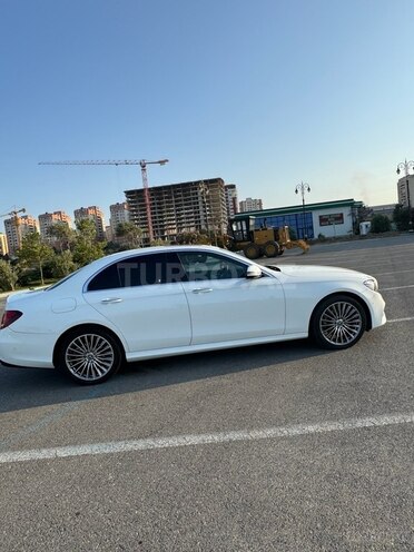 Mercedes E 220 d 2018, 111,428 km - 2.0 л - Bakı