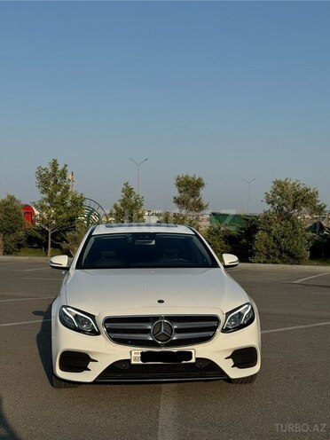 Mercedes E 220 d 2018, 111,428 km - 2.0 л - Bakı