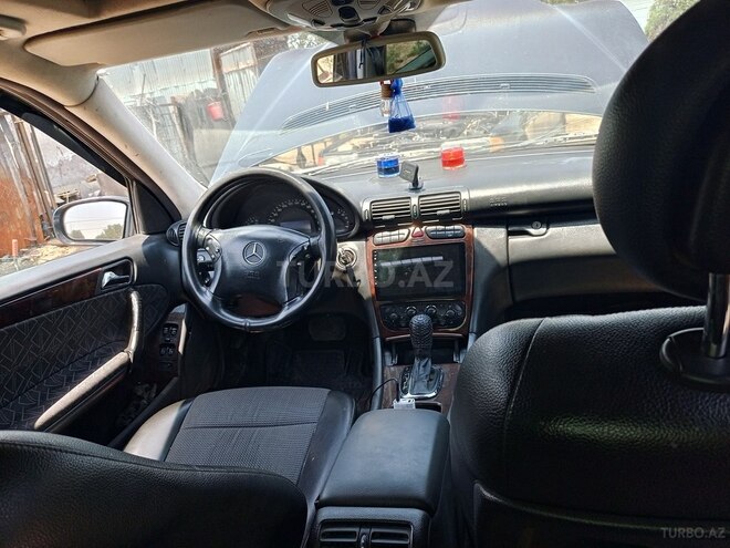 Mercedes C 220 d 2001, 350,000 km - 2.2 l - İmişli