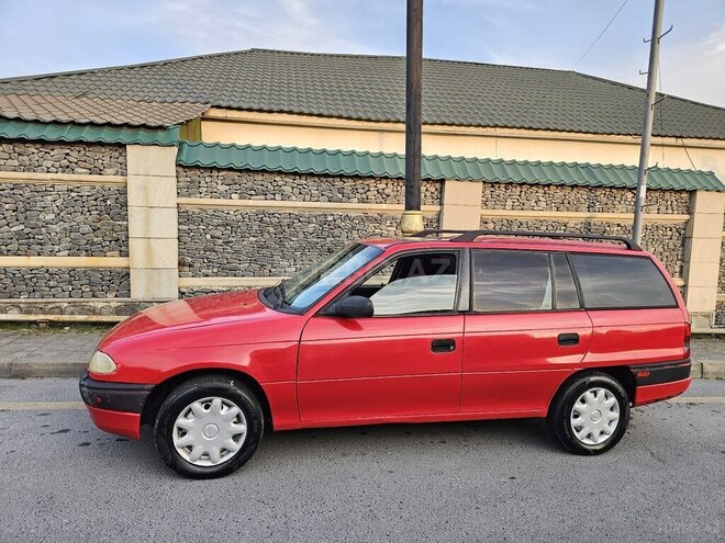 Opel Astra 1995, 256,877 km - 1.6 l - Qəbələ
