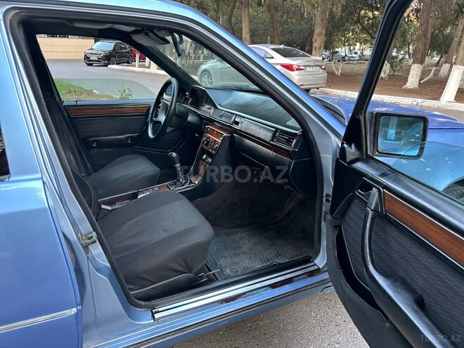 Mercedes E 200 d 1991, 437,000 km - 2.0 l - Bakı