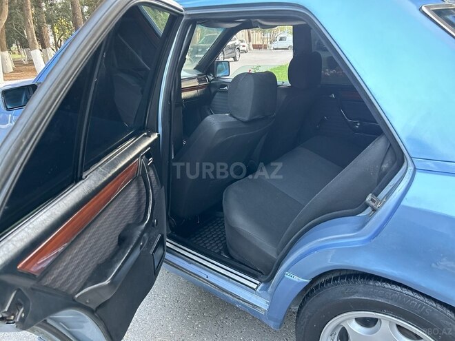 Mercedes E 200 d 1991, 437,000 km - 2.0 l - Bakı