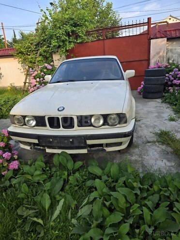 BMW 520 1992, 300,000 km - 2.0 л - Qəbələ