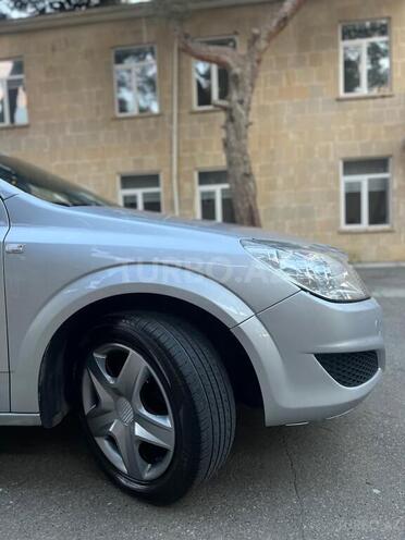 Opel Astra 2008, 265,000 km - 1.3 l - Bakı