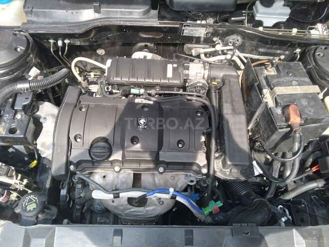 Peugeot 405 2019, 98,240 km - 1.6 l - Bakı