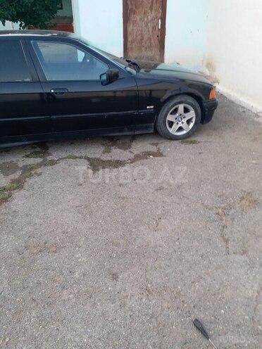 BMW 325 1992, 100,000 km - 2.5 l - Bakı