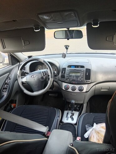 Hyundai Elantra 2010, 418,193 km - 2.0 l - Qəbələ