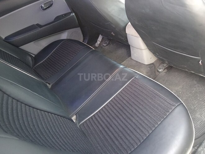 Hyundai Elantra 2010, 418,193 km - 2.0 l - Qəbələ