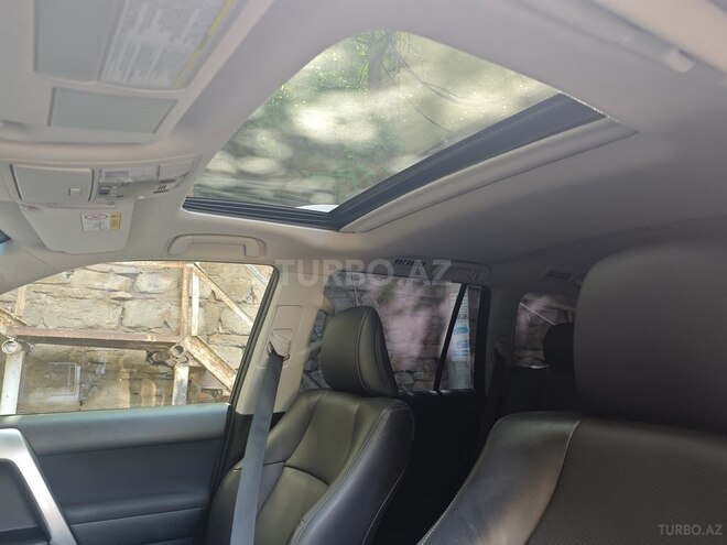 Toyota Land Cruiser Prado-18