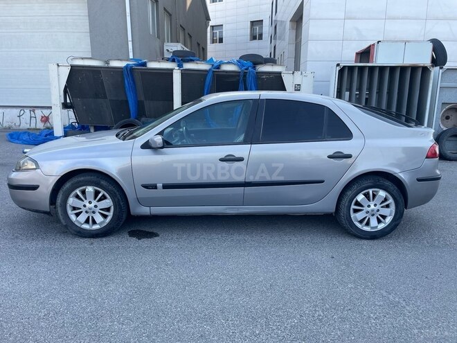 Renault Laguna-3