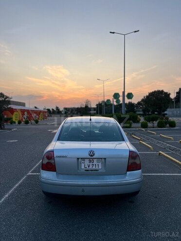 Volkswagen Passat 2004, 370,000 km - 1.8 l - Bakı