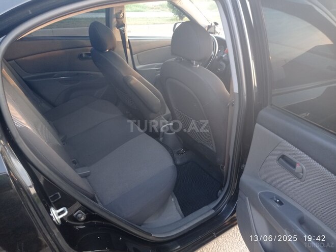 Kia Rio 2008, 201,557 km - 1.4 l - Yevlax