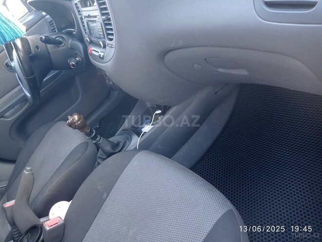 Kia Rio 2008, 201,557 km - 1.4 l - Yevlax