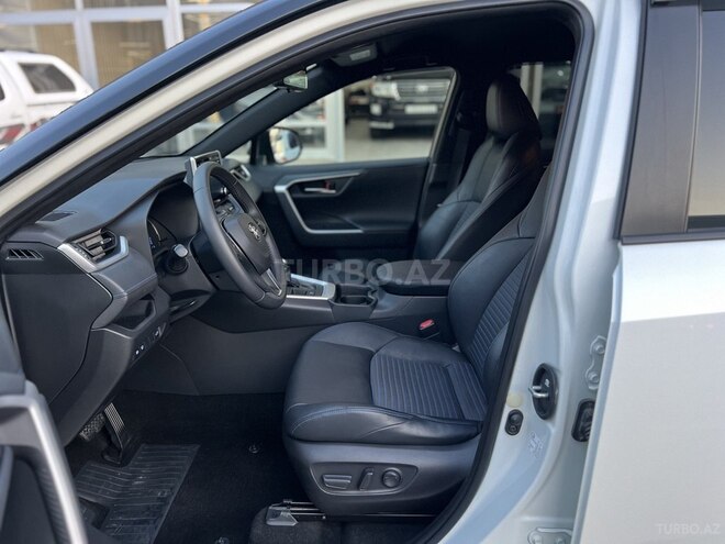 Toyota RAV4-5