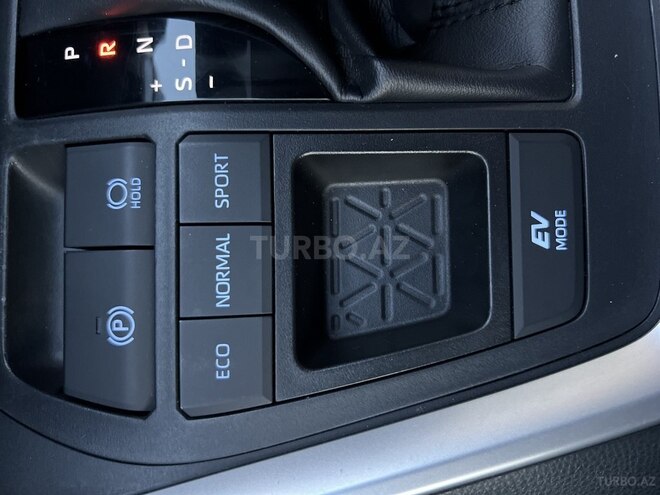 Toyota RAV4-13
