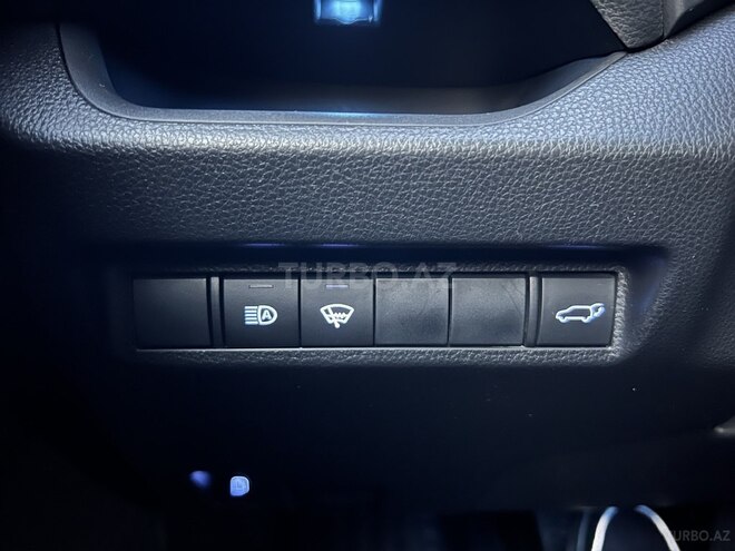 Toyota RAV4-14