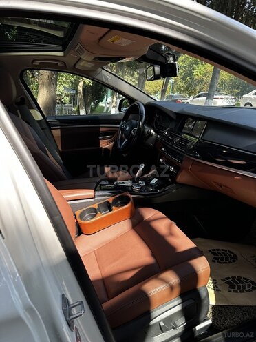BMW 520-11
