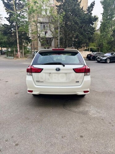 Toyota Corolla Fielder 2019, 185,000 km - 1.5 л - Bakı