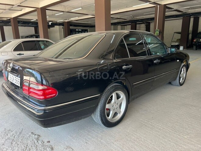 Mercedes E 240 1998, 251,000 km - 2.4 l - Quba