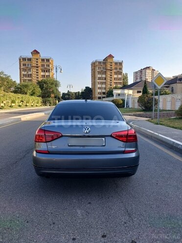 Volkswagen Passat 2016, 244,000 km - 2.0 l - Bakı