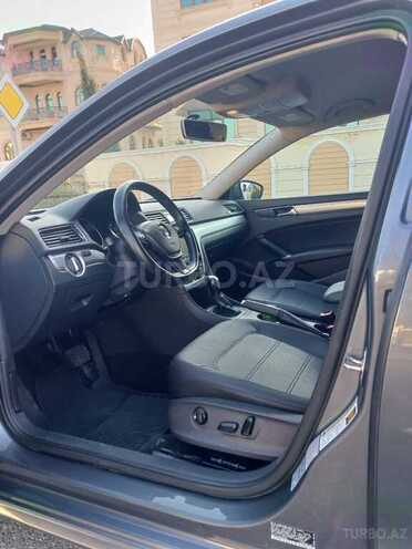 Volkswagen Passat 2016, 244,000 km - 2.0 l - Bakı